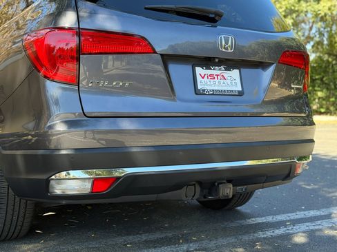 Used 2018 Honda Pilot Touring image 37