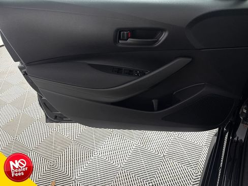 Used 2022 Toyota Corolla LE FWD image 7