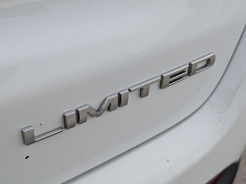 Certified 2024 Jeep Compass Limited image 10