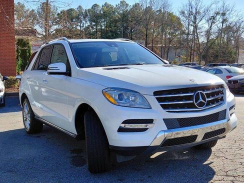 Used 2015 Mercedes-Benz ML 350 2WD w/ Premium 1 Package image 3