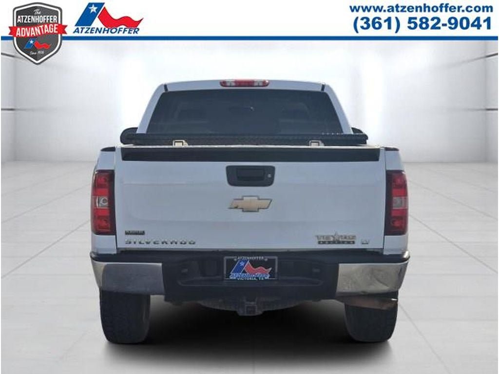 Used 2011 Chevrolet Silverado 1500 LT w/ Texas Edition RWD image 4