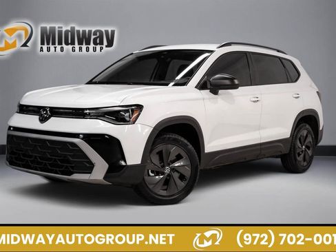 Used 2025 Volkswagen Taos S FWD image 1