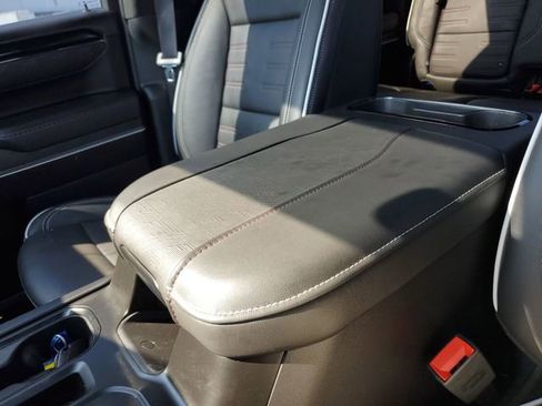 Used 2024 GMC Sierra 1500 AT4X image 28