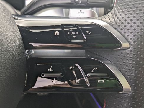 Certified 2024 Mercedes-Benz GLB 250 image 11