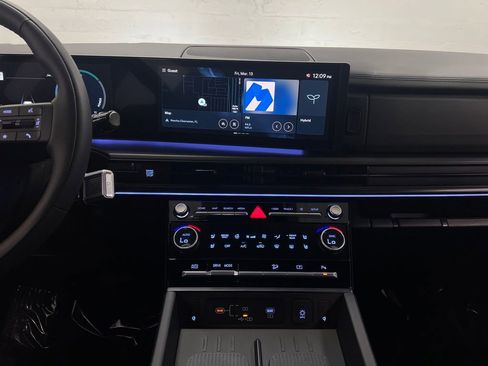 Used 2025 Hyundai Santa Fe Calligraphy image 20