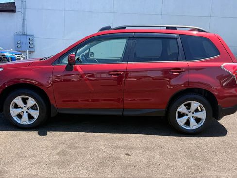 Used 2016 Subaru Forester 2.5i Premium w/ All-Weather Package AWD/4WD image 10