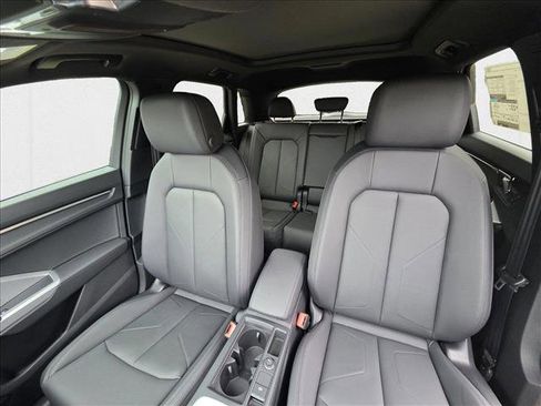 New 2025 Audi Q3 2.0T Premium w/ Convenience Package image 15
