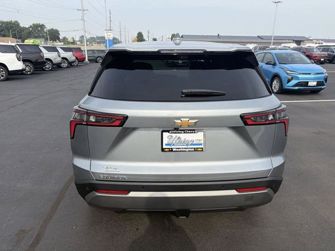 New 2027 Chevrolet Equinox LT w/ Convenience Package II FWD image 4