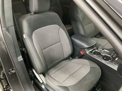 Used 2018 Ford Explorer XLT image 35