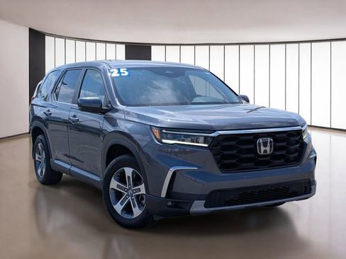 Used 2025 Honda Pilot EX-L image 23