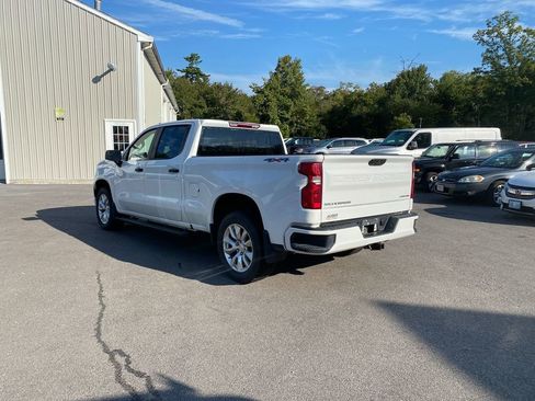 Used 2023 Chevrolet Silverado 1500 Custom image 8