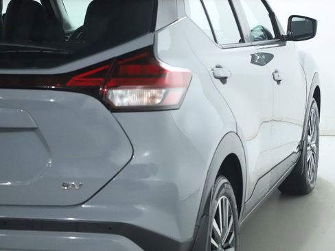 Used 2023 Nissan Kicks SV FWD image 46
