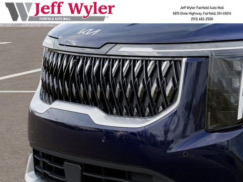 New 2026 Kia Carnival EX image 13