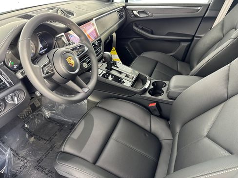 New 2026 Porsche Macan GTS AWD/4WD image 4