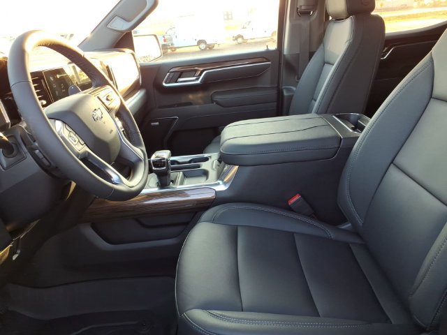 New 2026 Chevrolet Silverado 1500 RST w/ RST All Star Premium Package AWD/4WD image 11