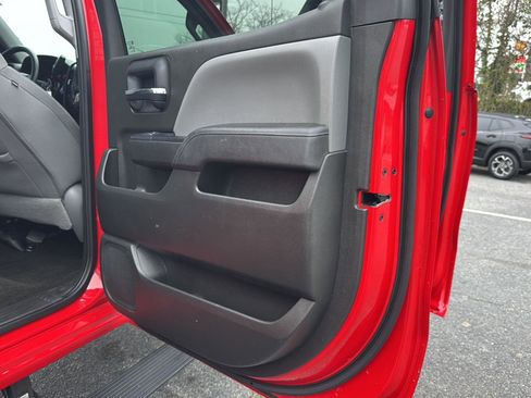 Used 2018 Chevrolet Silverado 1500 Custom w/ Custom Value Package image 13