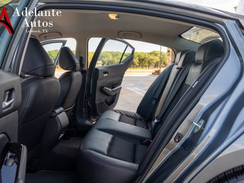 Used 2025 Nissan Altima 2.5 SR FWD image 8