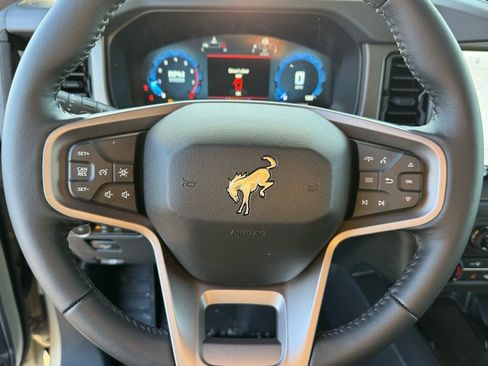 New 2026 Ford Bronco Big Bend w/ Black Diamond Package AWD/4WD image 13