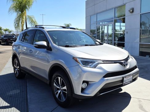 Used 2016 Toyota RAV4 XLE FWD image 6