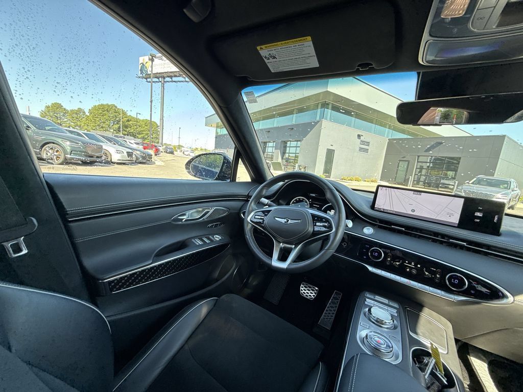 Used 2022 Genesis GV70 3.5T Sport w/ Sport Prestige Package AWD/4WD image 15