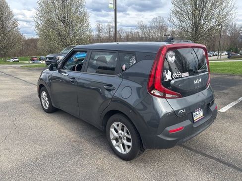 Used 2022 Kia Soul LX w/ Technology Package image 5