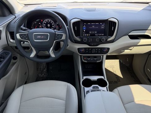 Used 2024 GMC Terrain Denali AWD/4WD image 17
