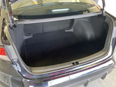 Certified 2025 Toyota Corolla SE image 32