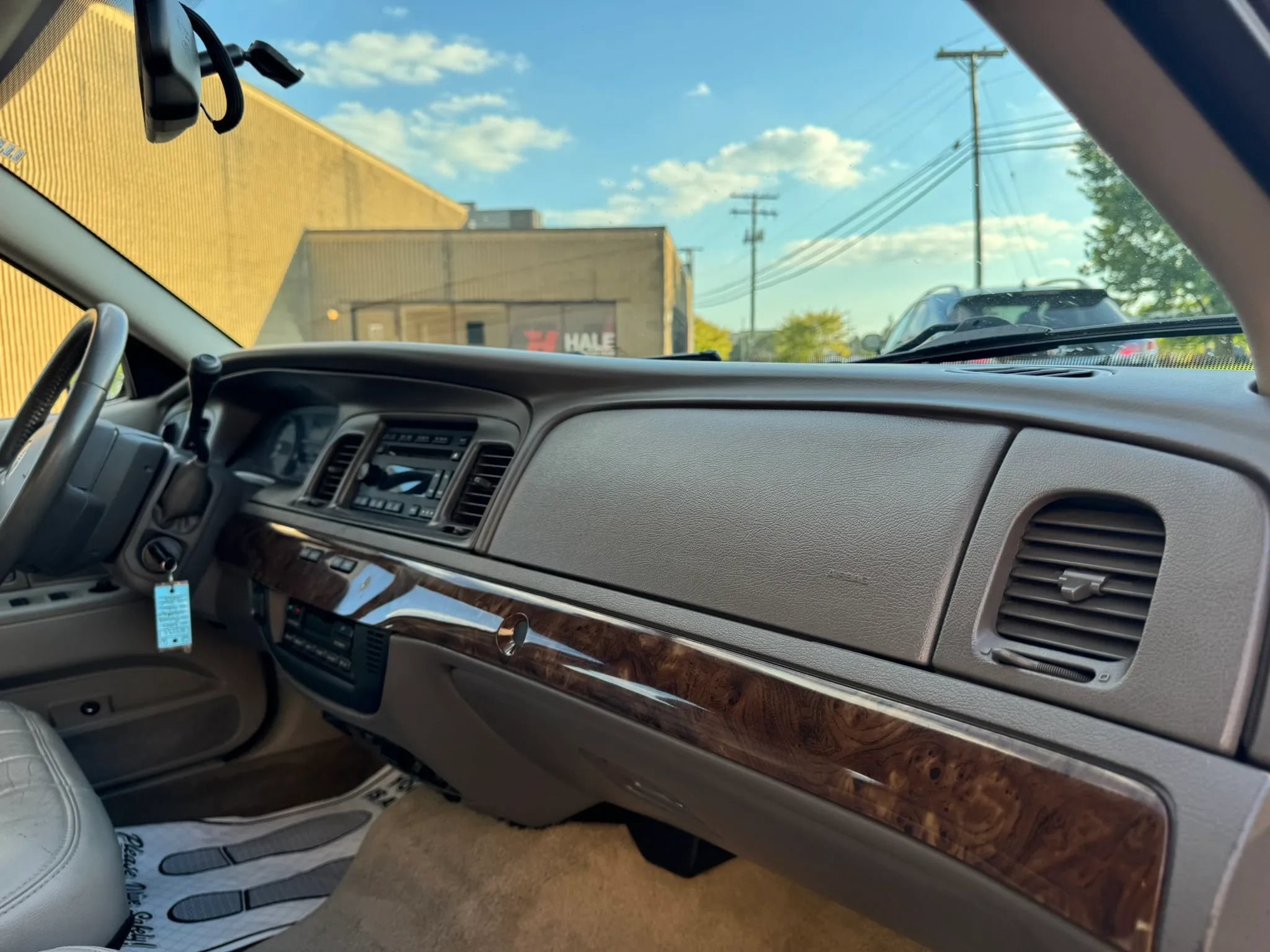 Used 2010 Mercury Grand Marquis LS RWD image 23