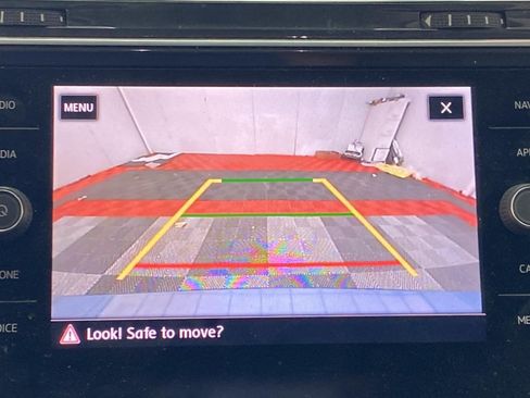 Used 2019 Volkswagen Tiguan SEL w/ 3rd Row Seat Package AWD/4WD image 28