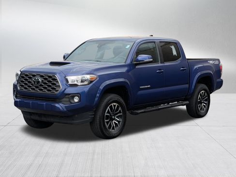 Used 2022 Toyota Tacoma TRD Sport w/ Technology Package AWD/4WD image 3