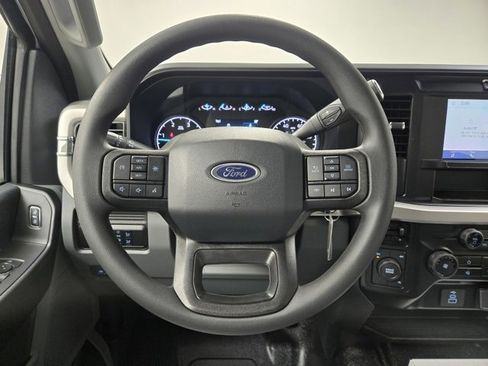 New 2025 Ford F550 4x4 Crew Cab Super Duty image 18