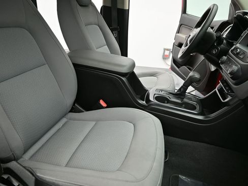 Used 2020 Chevrolet Colorado W/T w/ WT Convenience Package AWD/4WD image 7