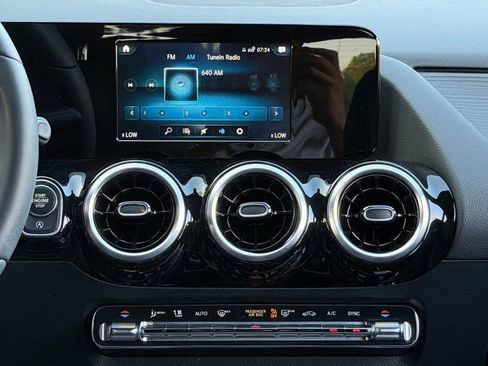 Used 2022 Mercedes-Benz GLA 250 image 48