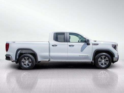 Used 2023 GMC Sierra 1500 Pro w/ Pro Value Package AWD/4WD image 7