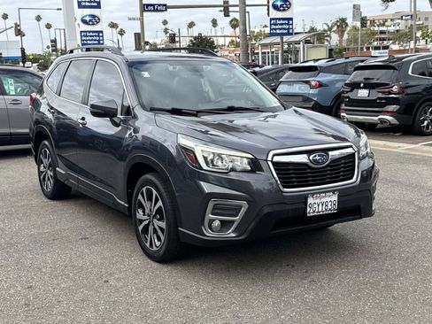 Used 2020 Subaru Forester Limited w/ Popular Package #3 AWD/4WD image 3