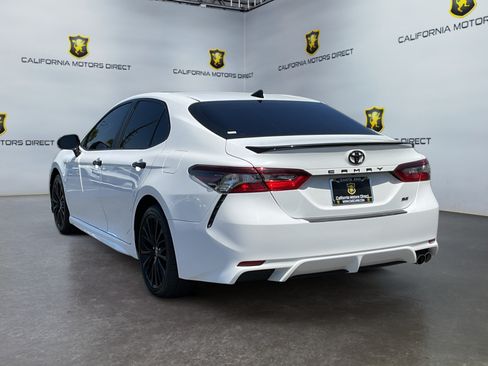 Used 2021 Toyota Camry SE FWD image 7