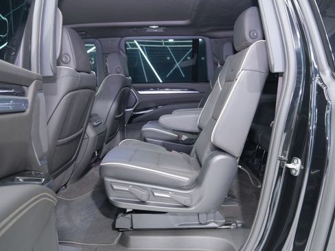 Used 2026 Cadillac Escalade ESV Sport AWD/4WD image 23