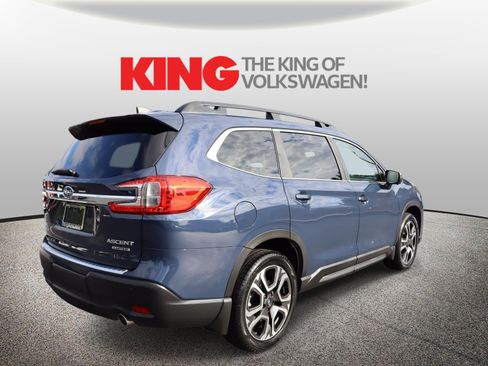 Used 2023 Subaru Ascent Limited w/ Technology Package AWD/4WD image 3
