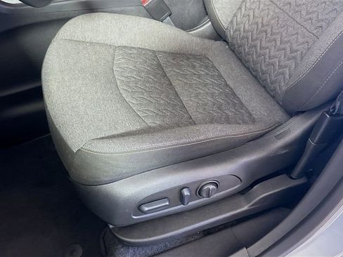 Used 2024 Chevrolet Equinox LT FWD image 20