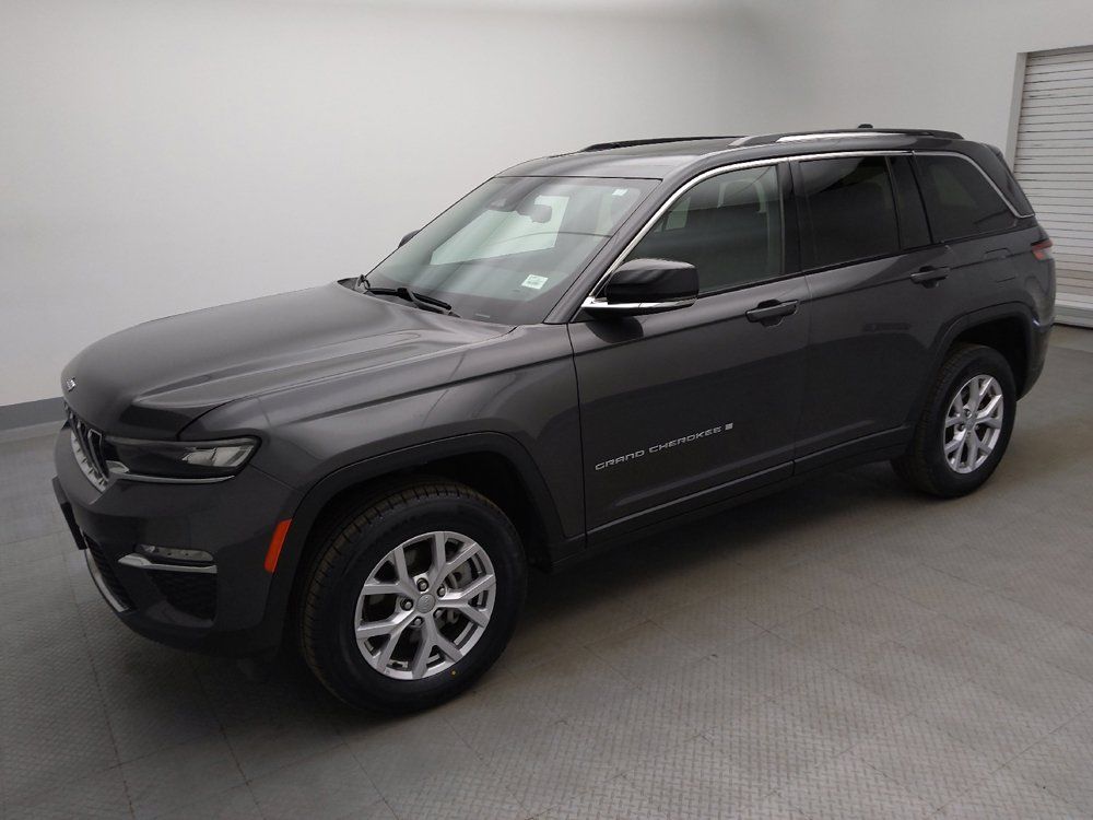 Used 2022 Jeep Grand Cherokee Limited AWD/4WD image 2