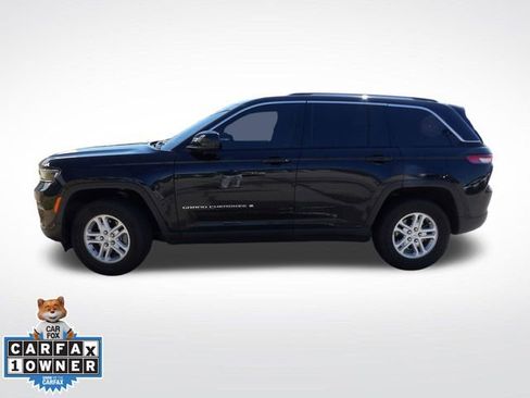 Used 2023 Jeep Grand Cherokee Laredo image 13