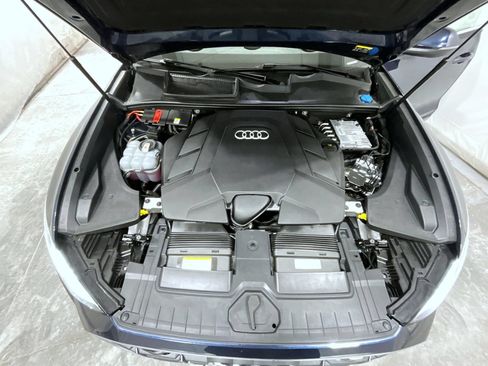 Used 2023 Audi Q8 Prestige AWD/4WD image 26