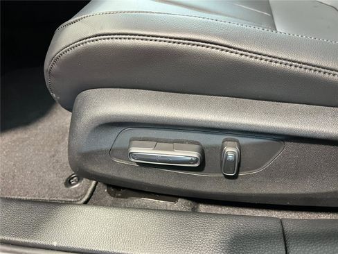 New 2025 Acura Integra image 15