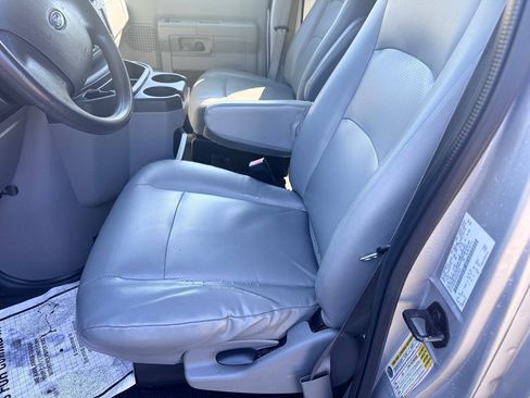 Used 2012 Ford E-350 and Econoline 350 XL w/ PWR Windows & Locks Group RWD image 5