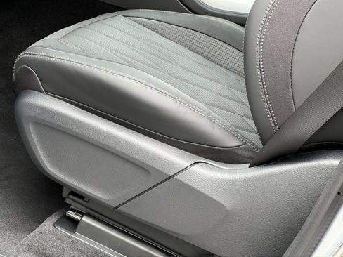 New 2026 Mercedes-Benz GLE 63 AMG S image 12