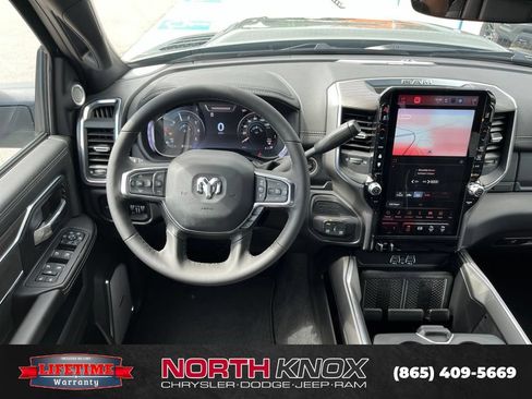 New 2026 RAM 2500 Laramie AWD/4WD image 14