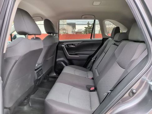 Used 2024 Toyota RAV4 XLE image 9