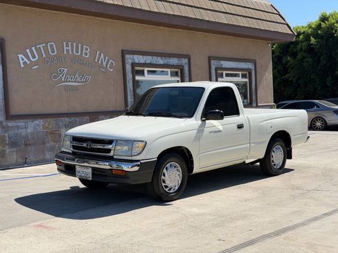 Used 1998 Toyota Tacoma 2WD Regular Cab w/ Value Edition Plus Pkg image 1