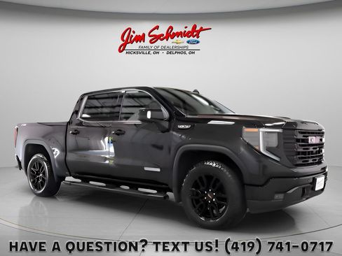 Used 2025 GMC Sierra 1500 Elevation w/ Elevation Premium Package AWD/4WD image 1