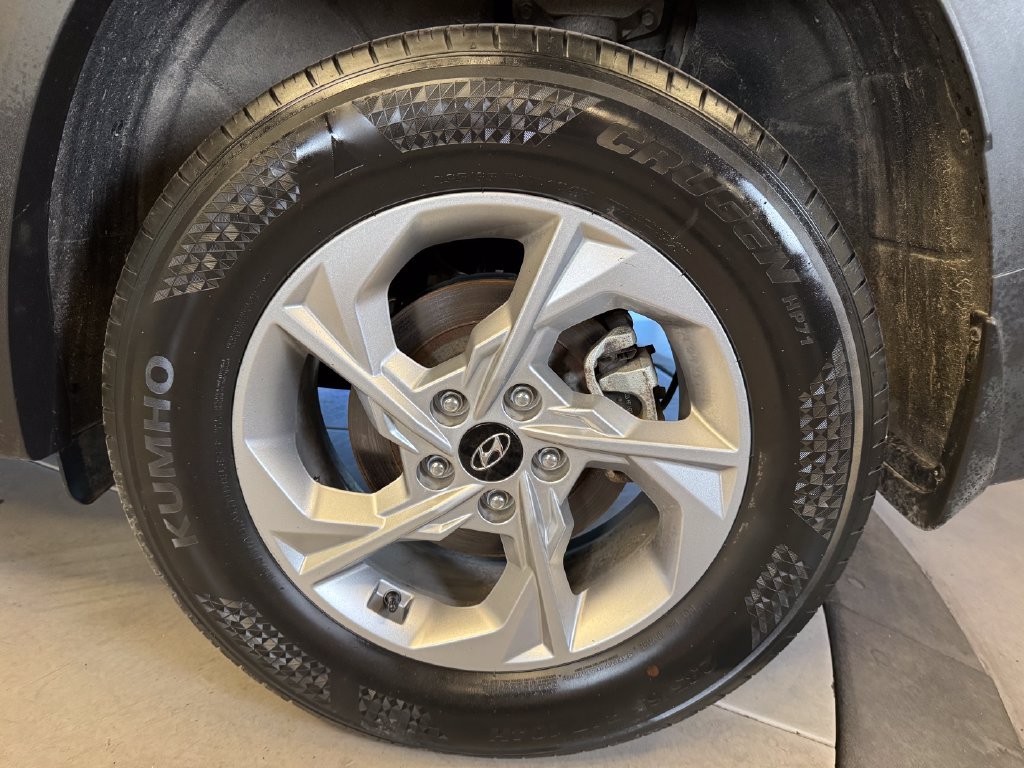 Used 2022 Hyundai Tucson SE AWD/4WD image 25